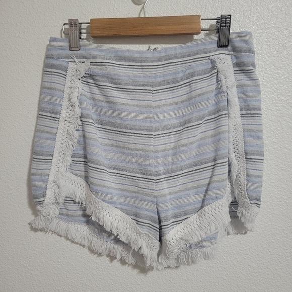 Lulus high rise shorts size small with fringe details - Picture 1 of 8